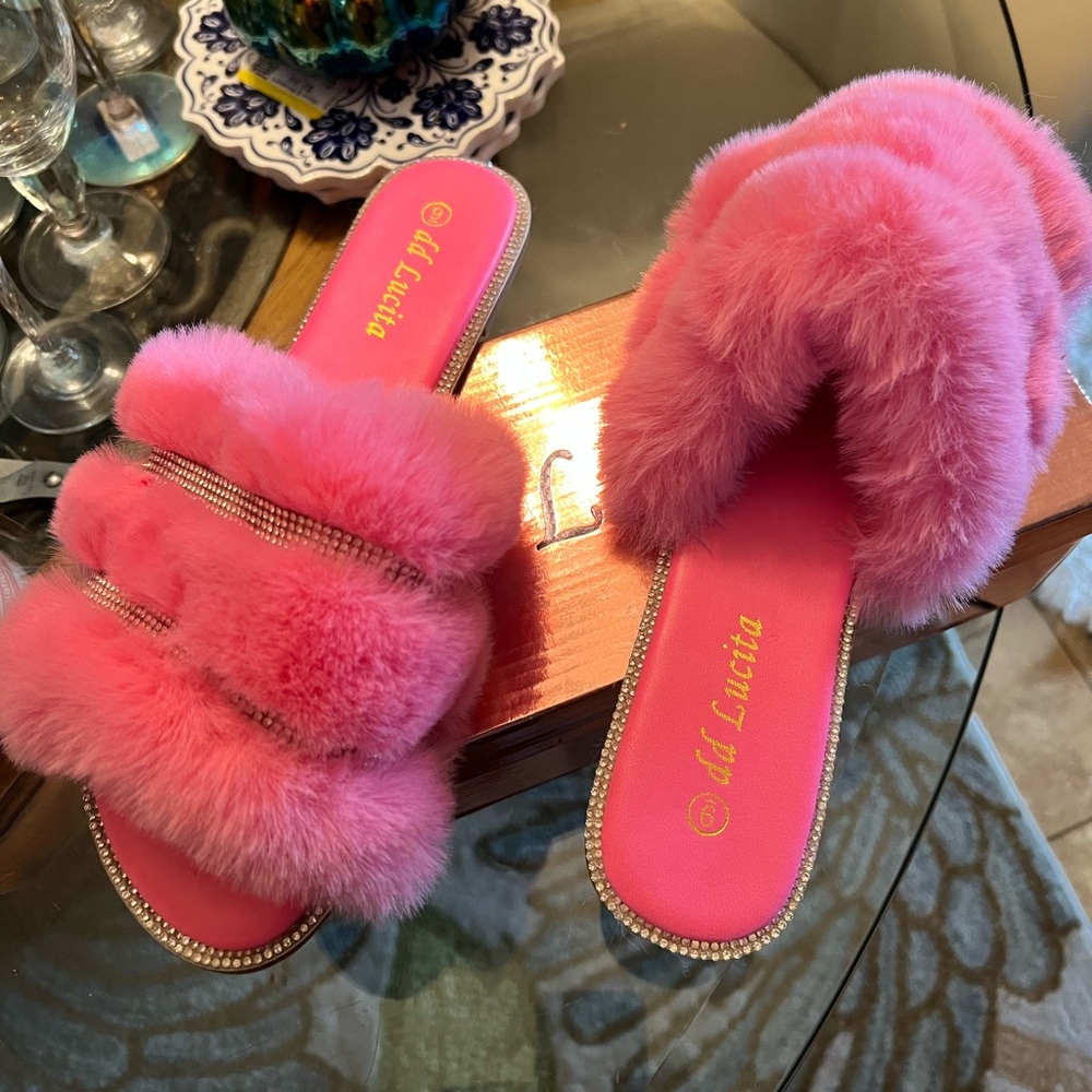 Pink Fluffy Slippers D.D Lucita size 9